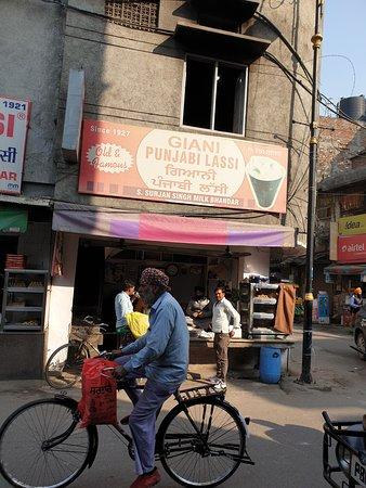 Surjan Singh Milk Bhandar